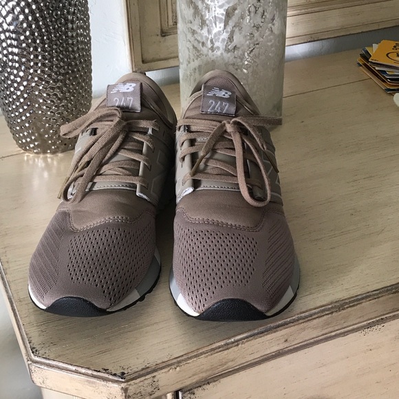 New Balance Men's Beige and Gray Sneakers - Picture 3 of 4